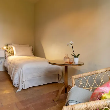 La Reverdie Nocleg ze śniadaniem 3*