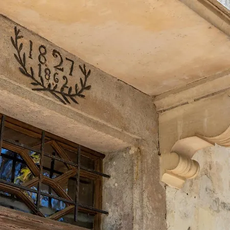 Couette-café La Reverdie